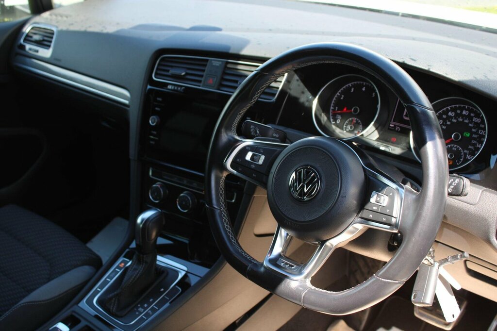 Volkswagen Golf Hatchback 1.6 Tdi Match 2019 Grey #19