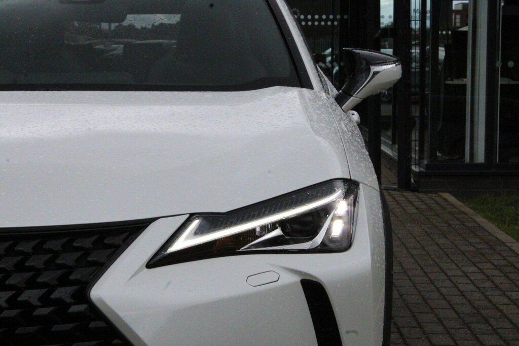 Lexus UX 250H 2.0 F-sport Cvt Nav  #7