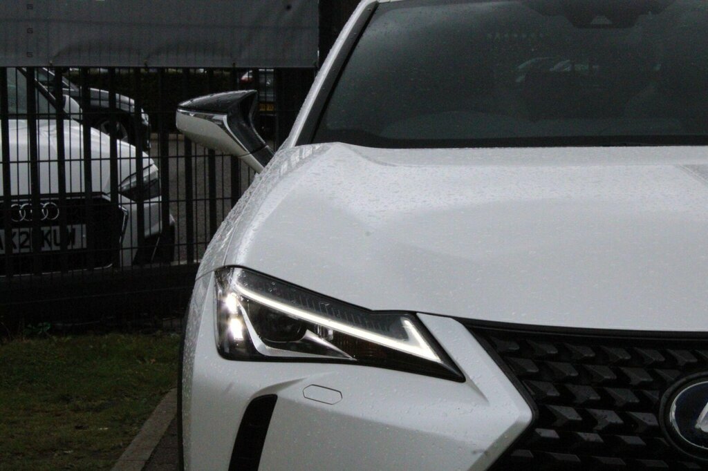Lexus UX 250H 2.0 F-sport Cvt Nav  #6
