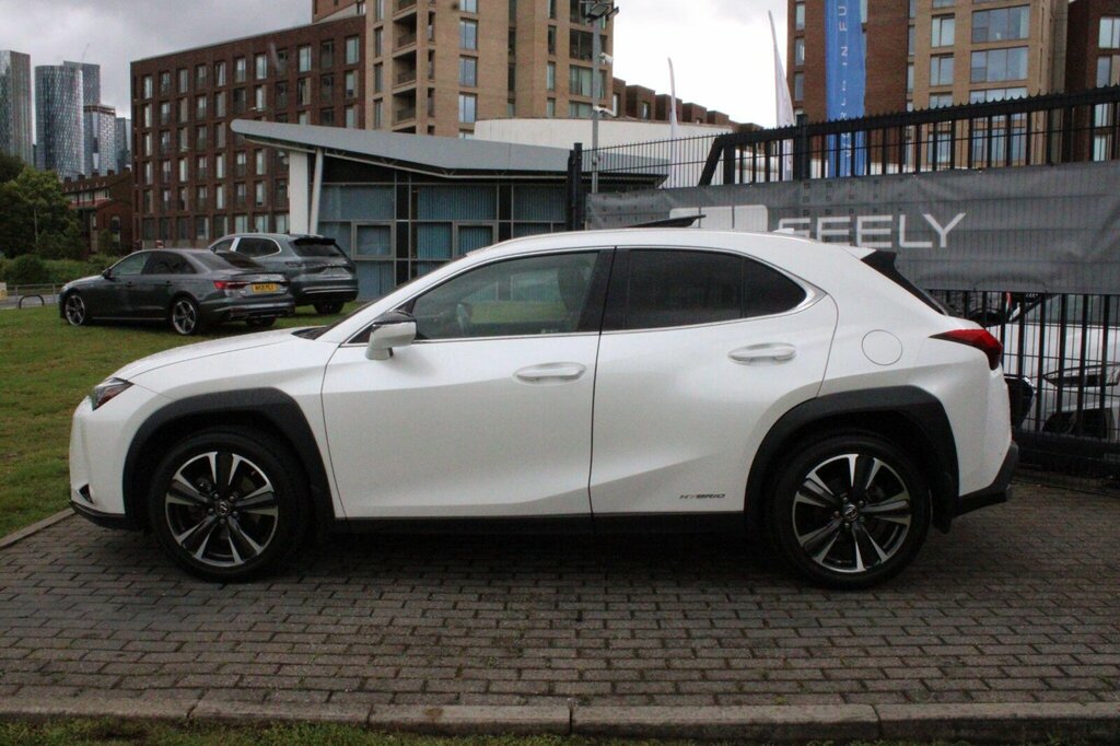 Lexus UX 250H 2.0 F-sport Cvt Nav  #4