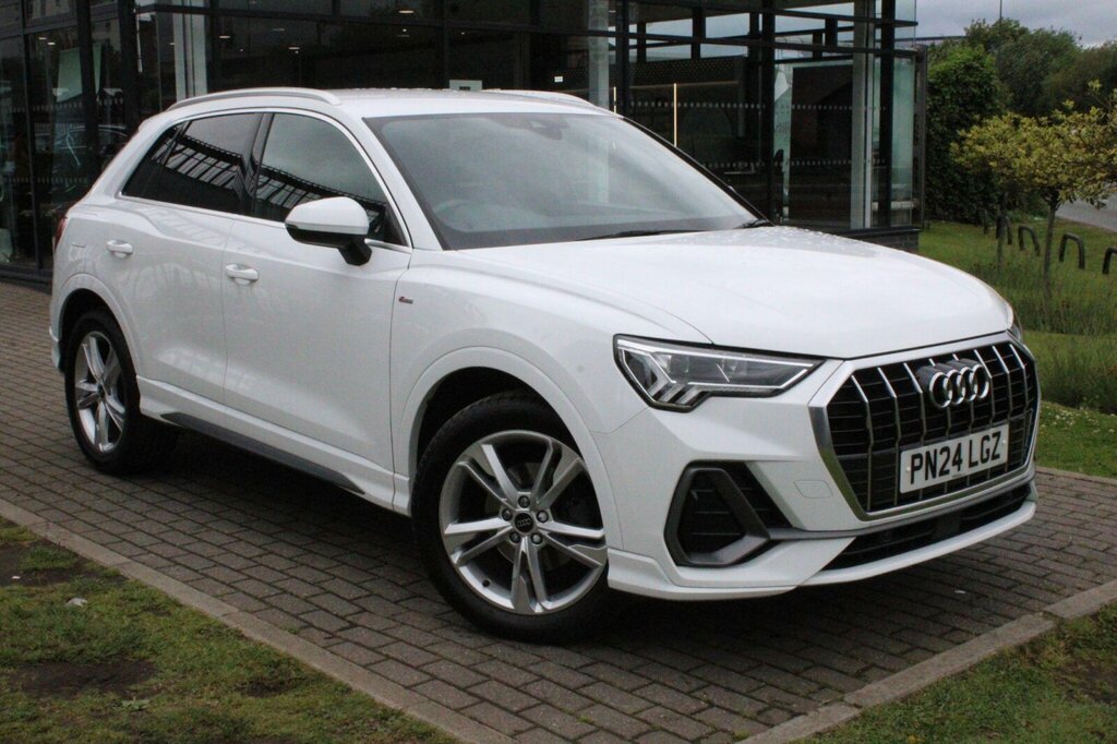Audi Q3 O Technik 45 Tfsi E 245 Ps S Tronic White #1
