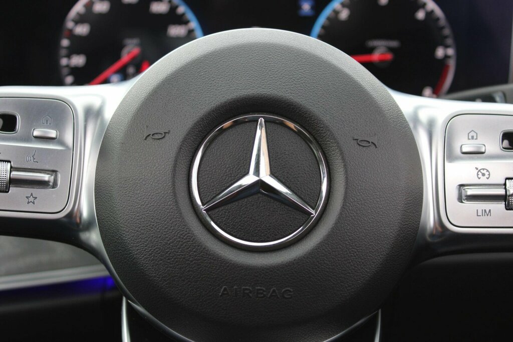 Mercedes-Benz CLS White #26