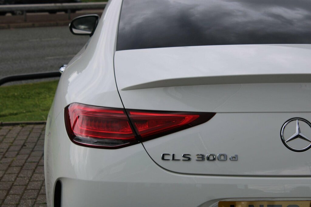 Mercedes-Benz CLS White #12