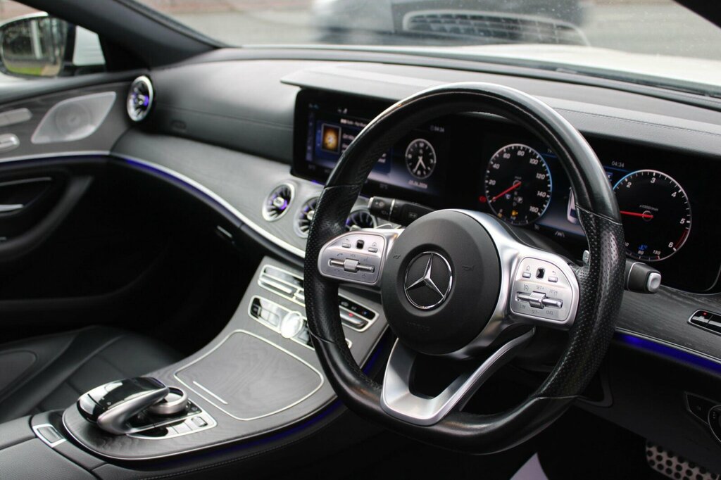 Mercedes-Benz CLS White #19