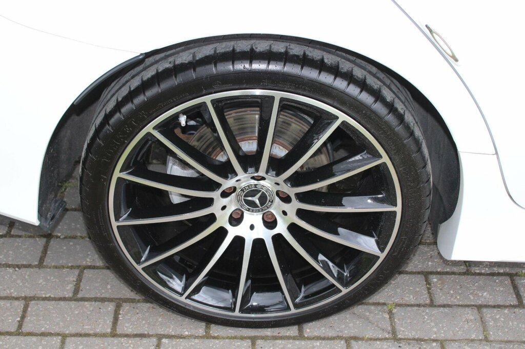 Mercedes-Benz CLS White #17