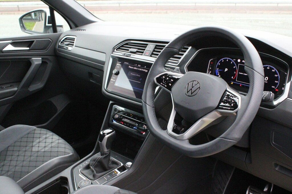 Volkswagen Tiguan Elegance White #19