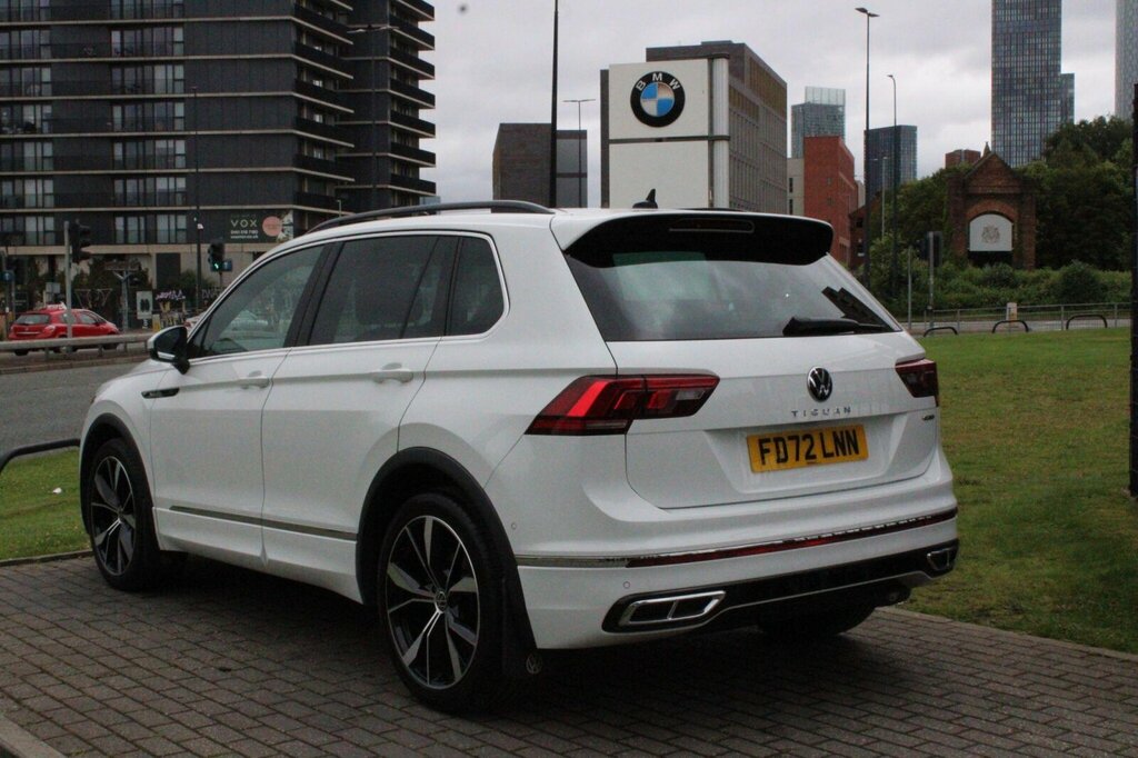 Volkswagen Tiguan Elegance White #2