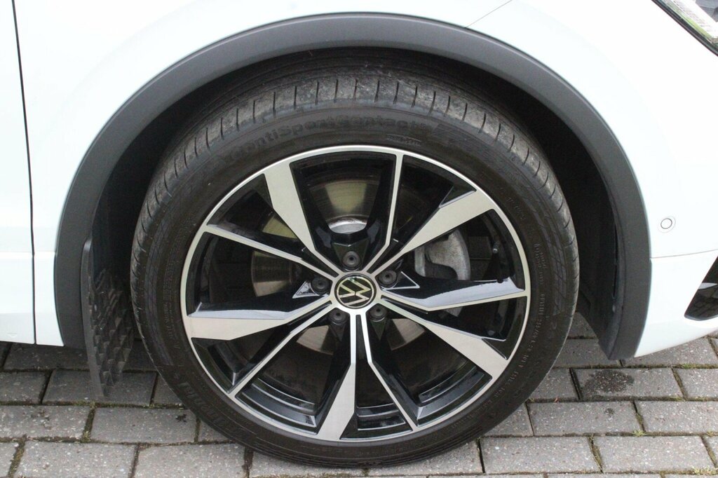 Volkswagen Tiguan Elegance White #18