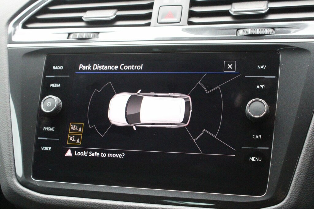 Volkswagen Tiguan Elegance White #51