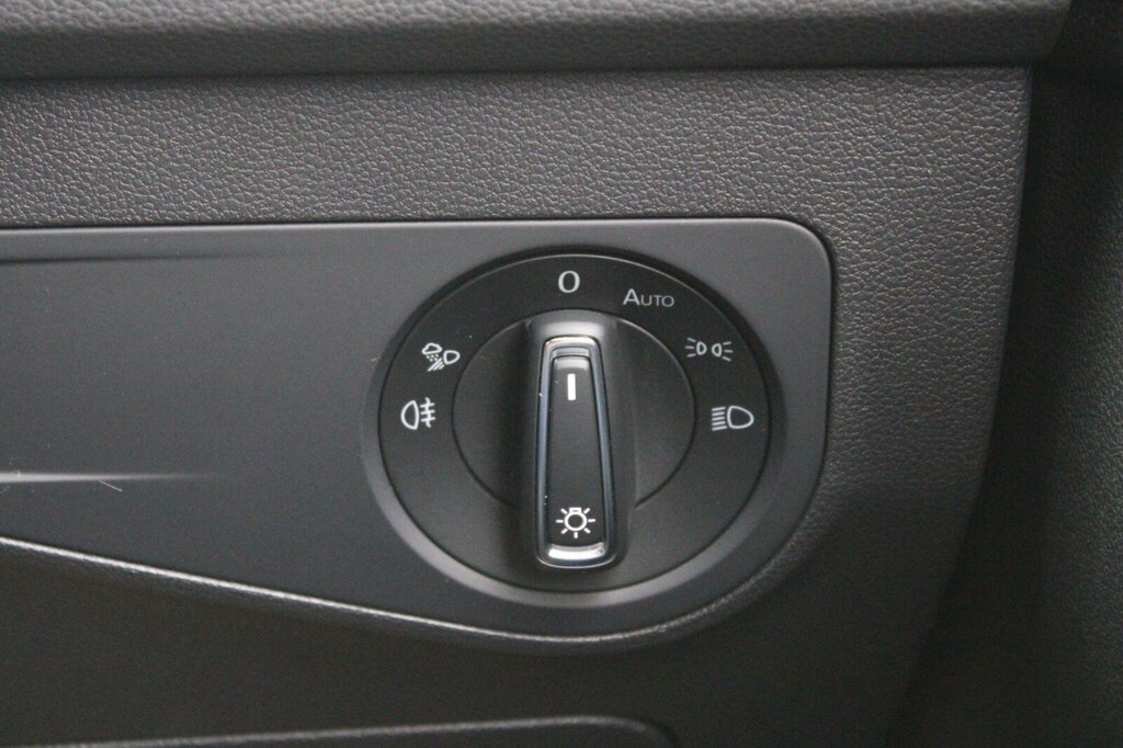 Volkswagen Tiguan Elegance White #25