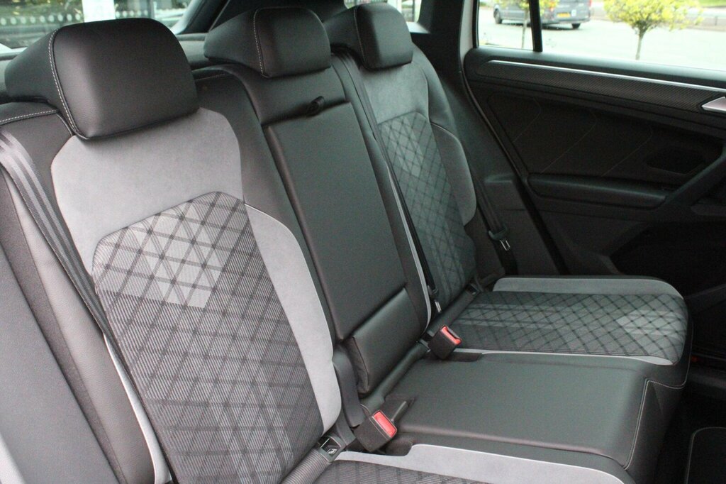 Volkswagen Tiguan Elegance White #57