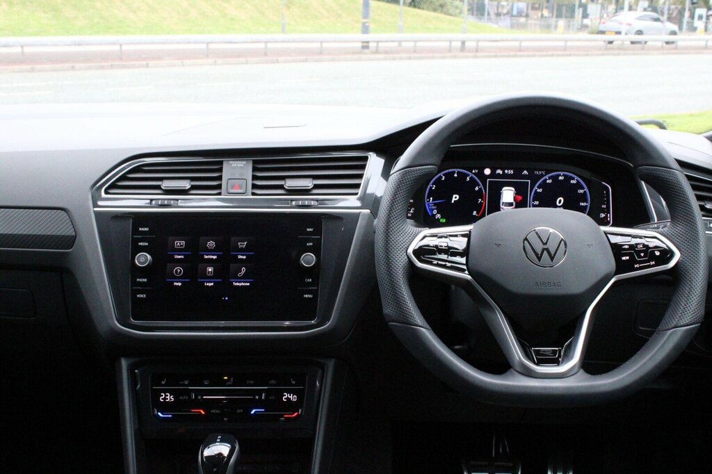 Volkswagen Tiguan Elegance White #58