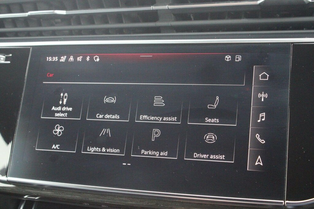 Audi Q7 3L Black Edition Red #39