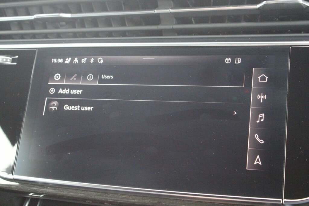 Audi Q7 3L Black Edition Red #46