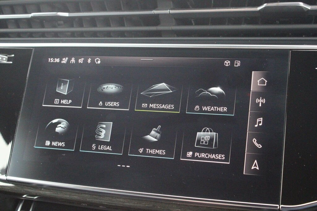 Audi Q7 3L Black Edition Red #45