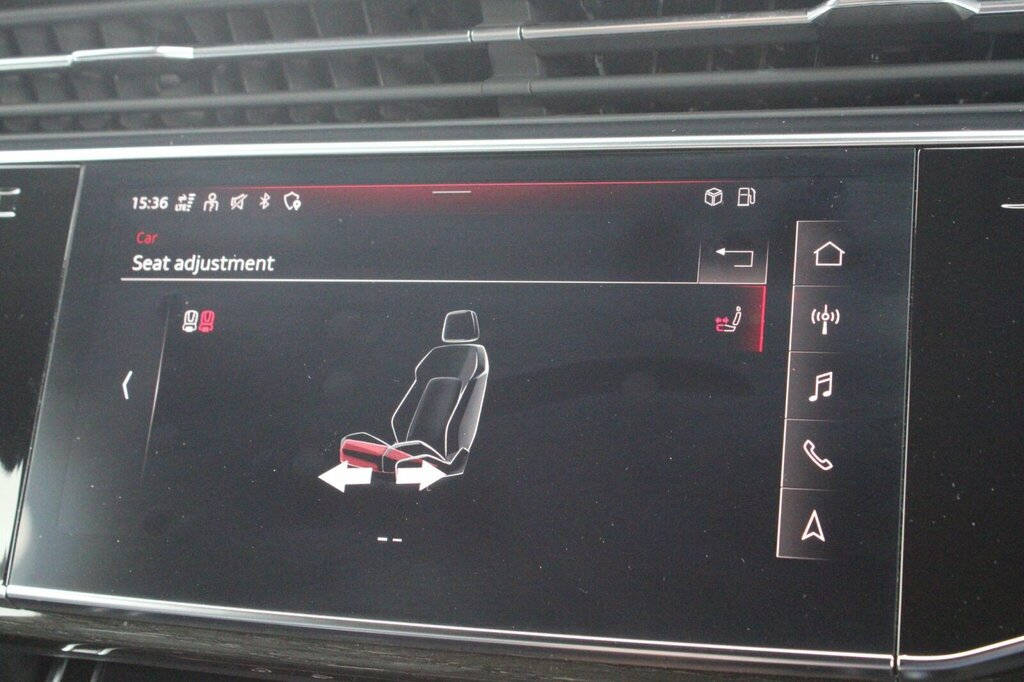 Audi Q7 3L Black Edition Red #42