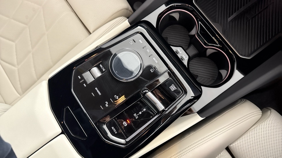 BMW 5 Series 530E M Sport Black #10