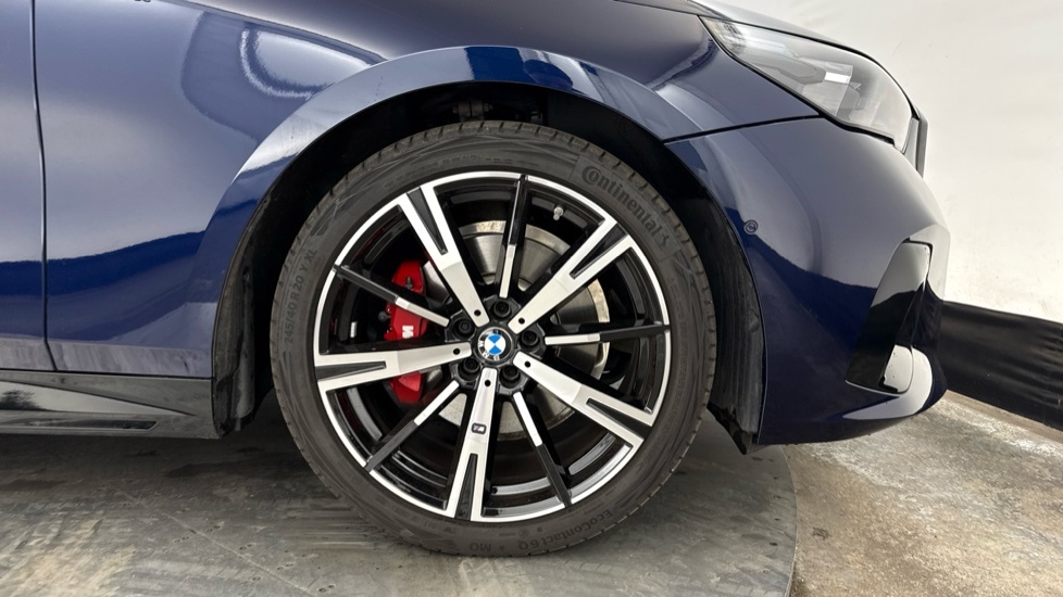 BMW 5 Series 530E M Sport Black #14