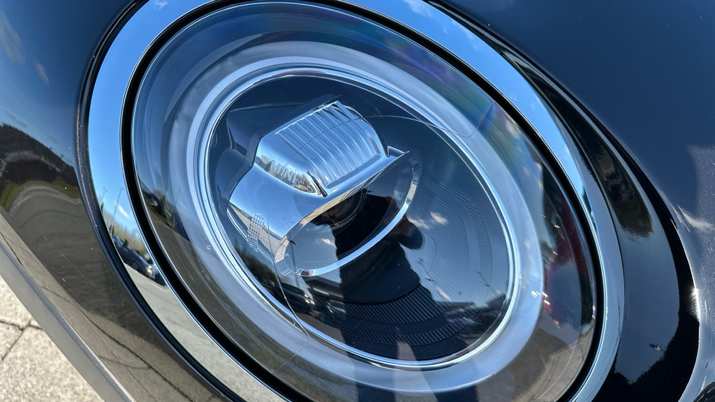 Mini Hatch Black #23