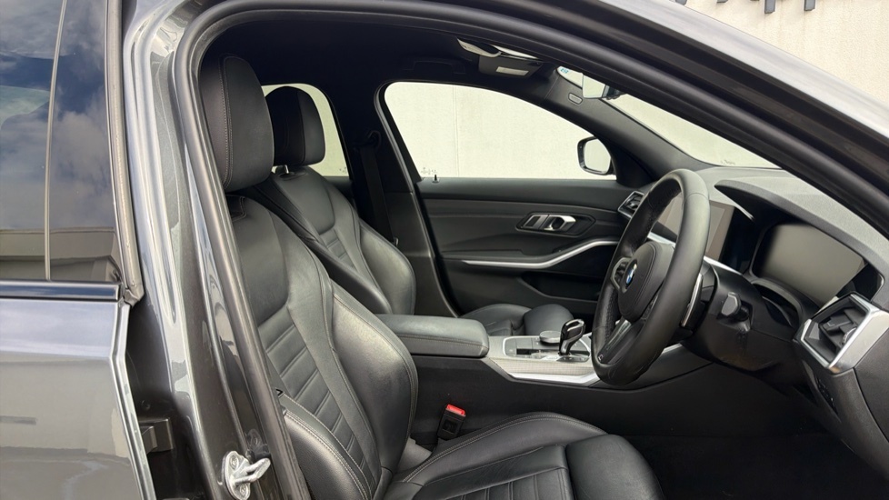 BMW 3 Series 3L Null White #11