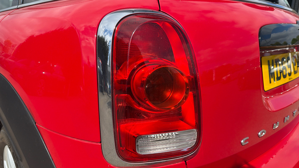 Mini Countryman Cooper S E Classic White #22