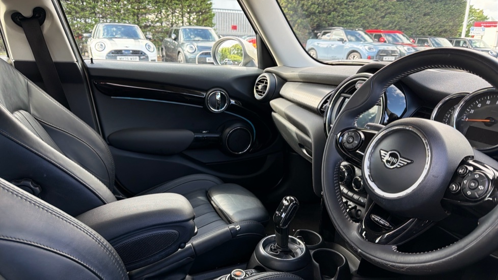 Mini Hatch 1.5 Cooper Classic Euro 6 Ss Silver #72
