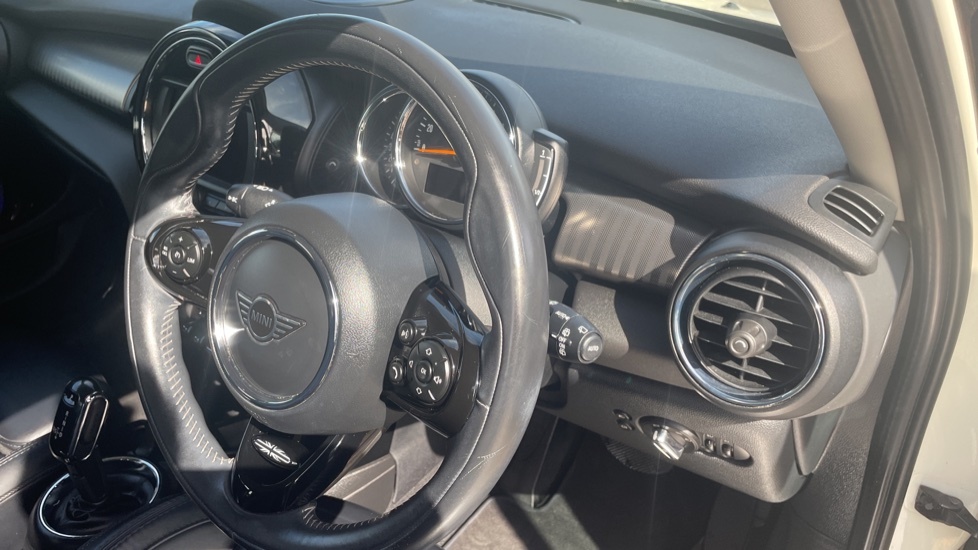 Mini Hatch 1.5 Cooper Classic Euro 6 Ss Silver #53
