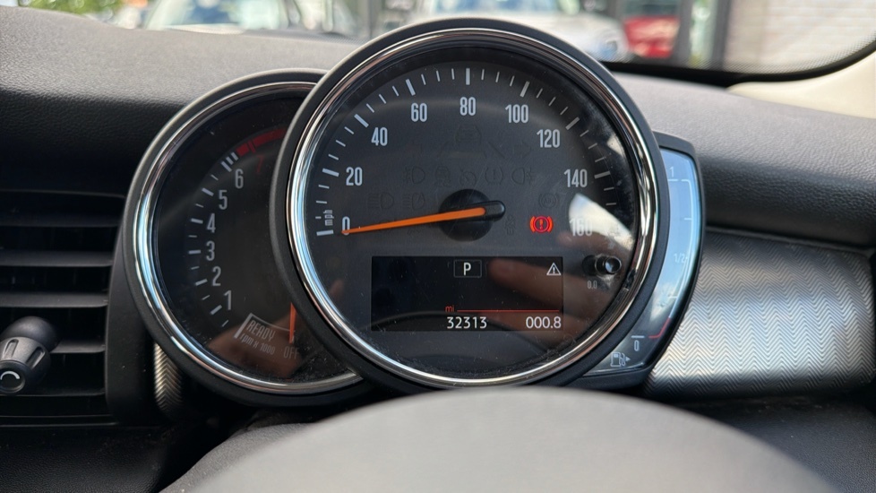 Mini Hatch 1.5 Cooper Classic Euro 6 Ss Silver #81