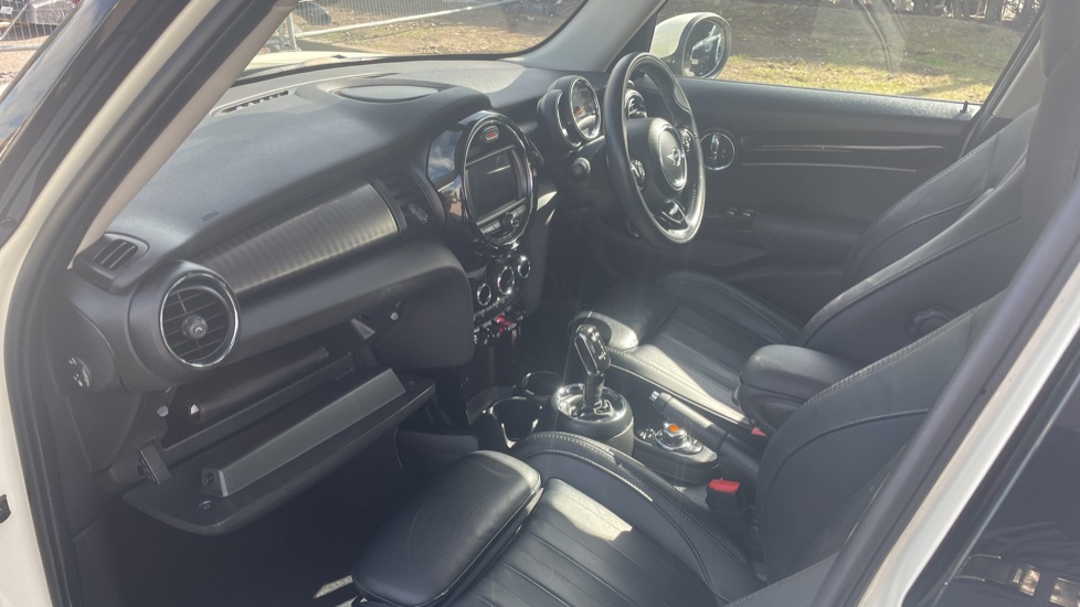 Mini Hatch 1.5 Cooper Classic Euro 6 Ss Silver #45
