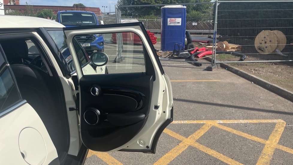 Mini Hatch 1.5 Cooper Classic Euro 6 Ss Silver #49