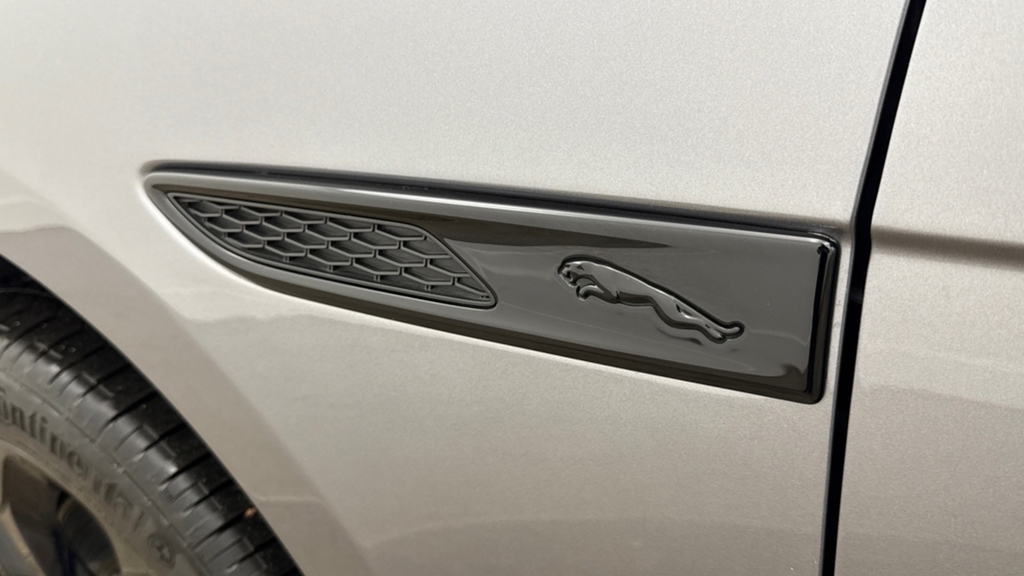 Jaguar F-Pace R-dynamic Hse Black Black #19