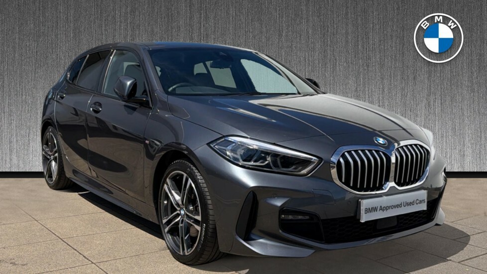 BMW 1 Series Se Black #1