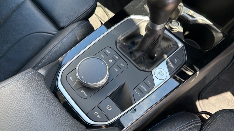 BMW 1 Series Se Black #19