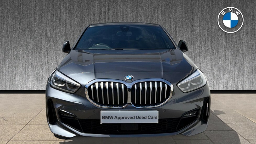 BMW 1 Series Se Black #16