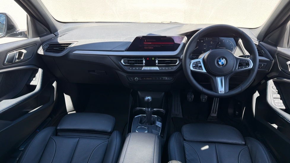 BMW 1 Series Se Black #4