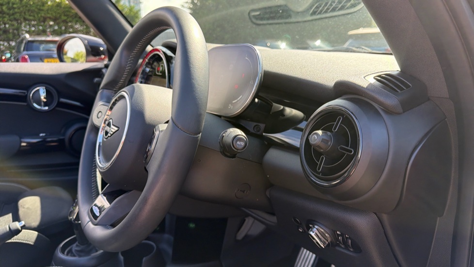Mini Convertible 2.0 Cooper S Sport II Comfortnav Pack White #36