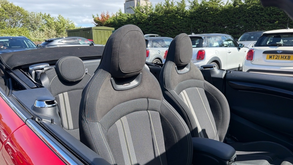 Mini Convertible 2.0 Cooper S Sport II Comfortnav Pack White #33
