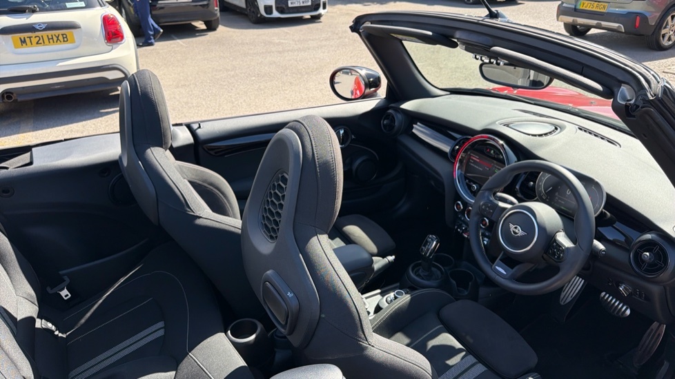 Mini Convertible 2.0 Cooper S Sport II Comfortnav Pack White #49