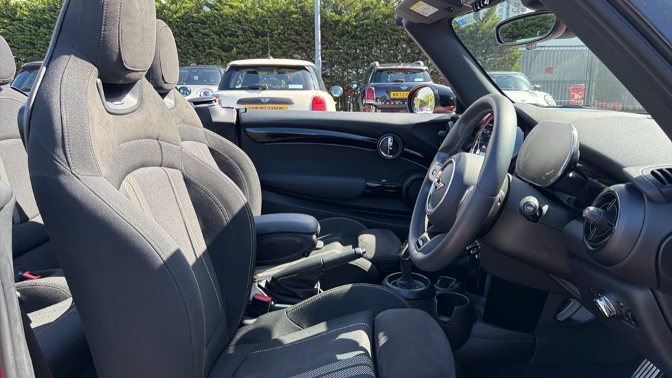 Mini Convertible 2.0 Cooper S Sport II Comfortnav Pack White #11