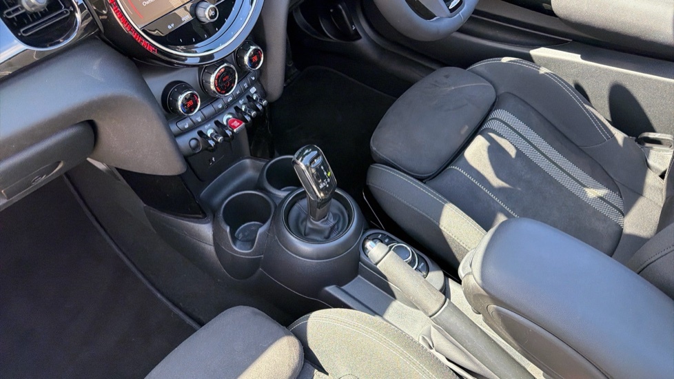 Mini Convertible 2.0 Cooper S Sport II Comfortnav Pack White #60