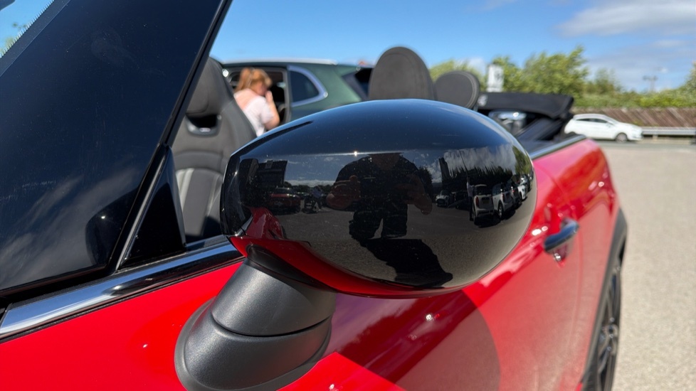 Mini Convertible 2.0 Cooper S Sport II Comfortnav Pack White #54