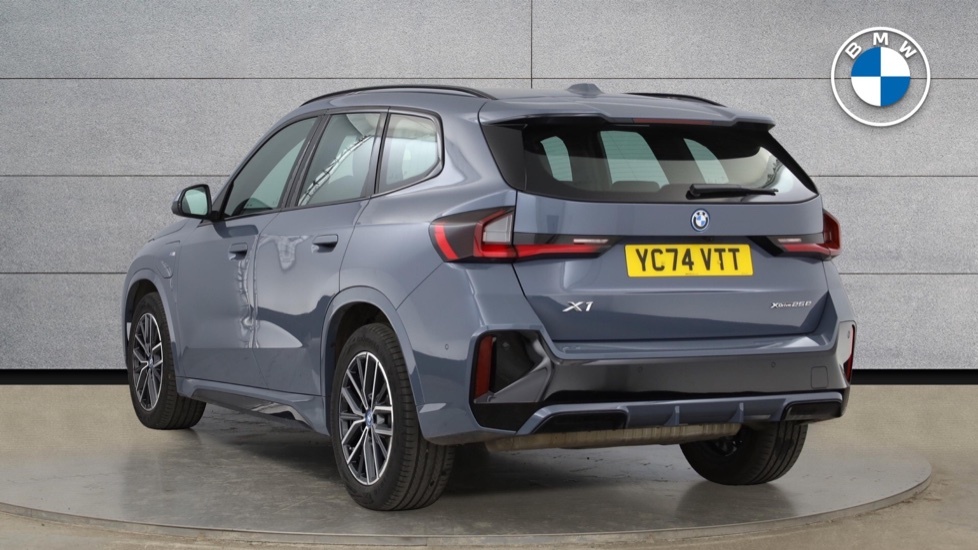 BMW X1 Sdrive 20I Mht Xline Step Green #2