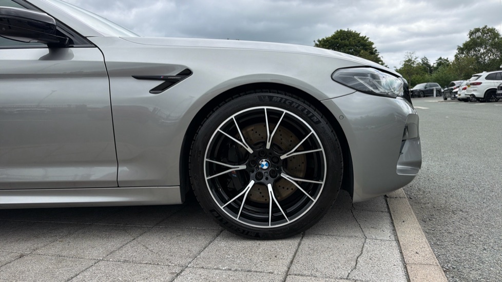 BMW M5 4.4L Competition Grey #14
