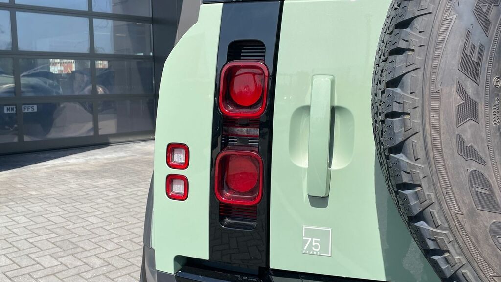 Land Rover Defender Defender Se D Mhev Black #26