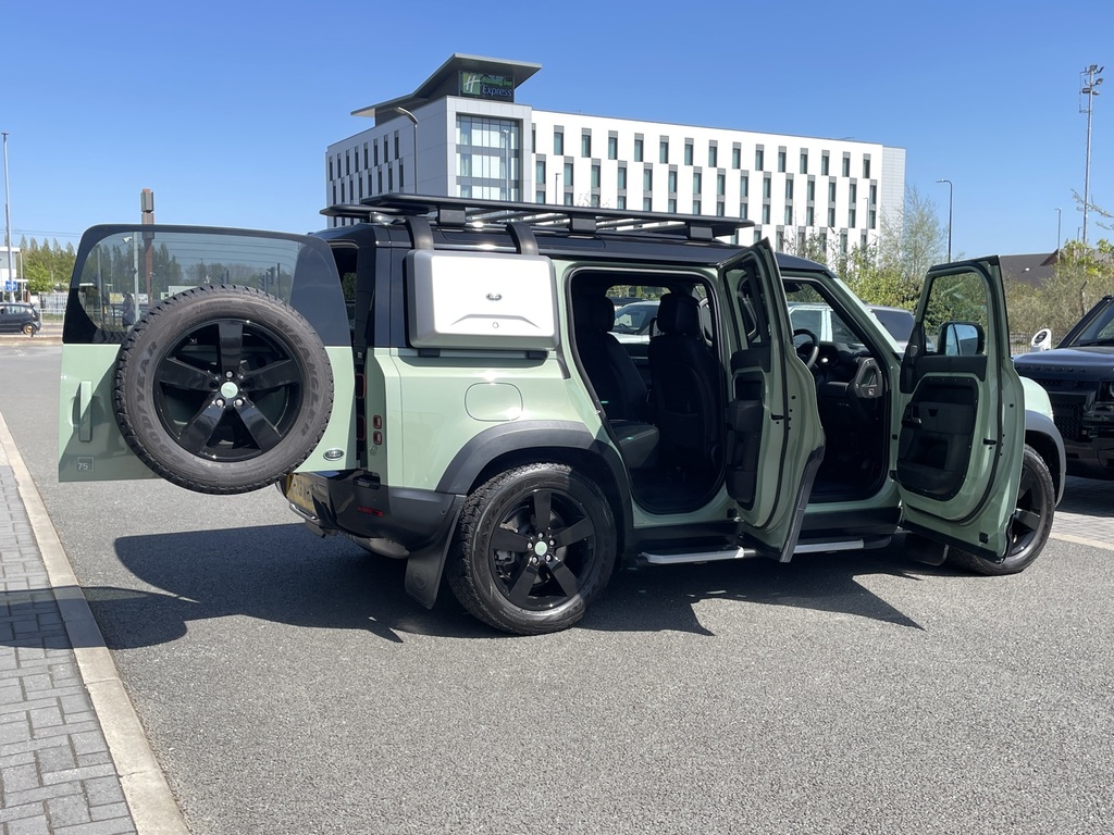 Land Rover Defender Defender Se D Mhev Black #51