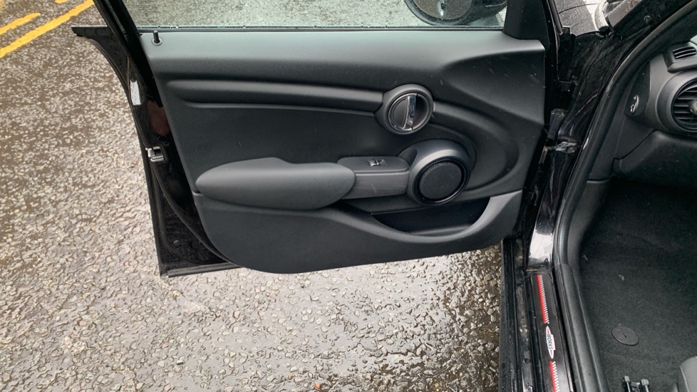 Mini Hatch 1.5 Cooper Sport Hatchback 136 Blue #26