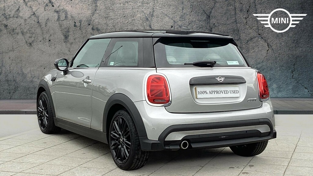 Mini Hatch F56 Mini 3-Door Cooper Exclusive Lci II Black #2