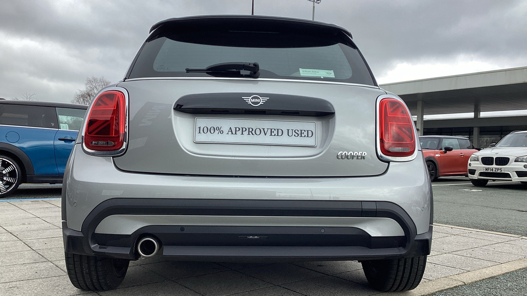 Mini Hatch F56 Mini 3-Door Cooper Exclusive Lci II Black #35