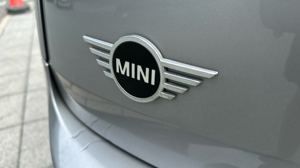 Mini Clubman Cooper Classic Silver #33