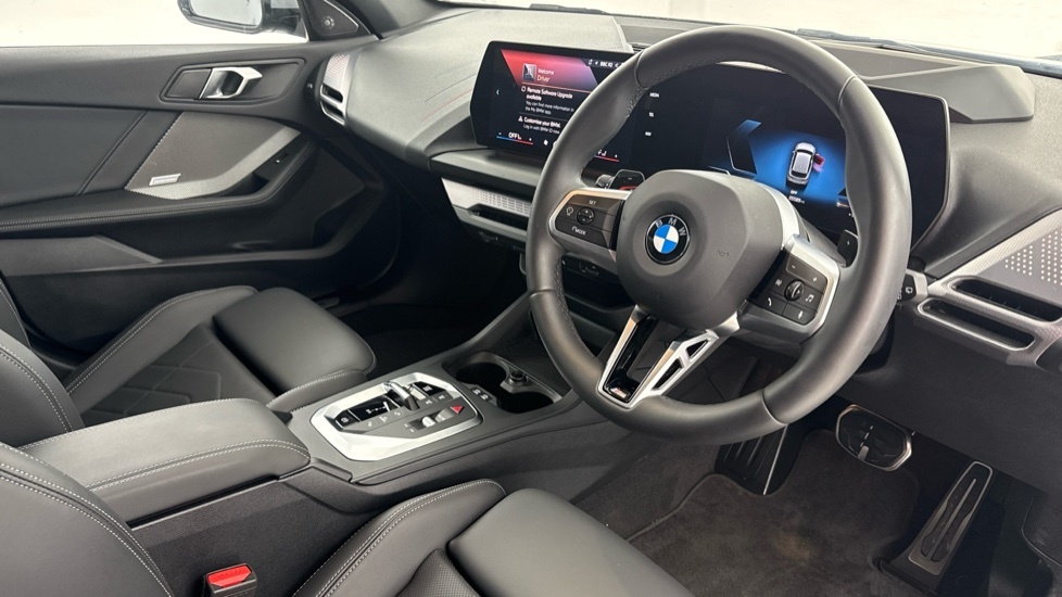 BMW 1 Series Sport White #6